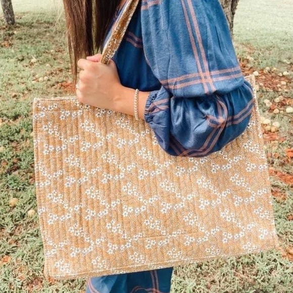 Matilda Jane Bags Nwt Matilda Jane Yellow Ditsy Floral Tote Bag